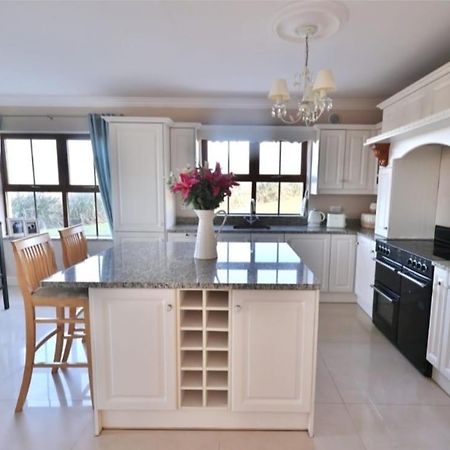 The Cliffs Of Moher Holiday House Дулін Екстер'єр фото